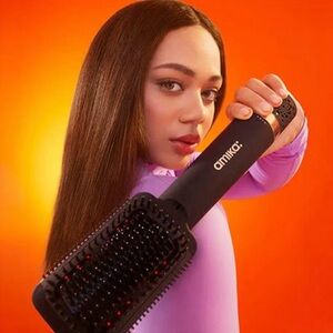 Amika Double Agent 2-in-1 Blow Dryer + Straightening Brush New In Box